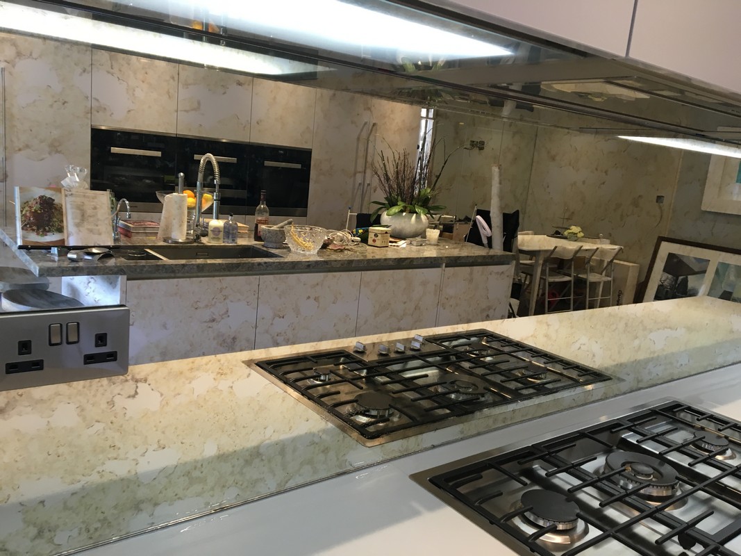 Mirror glass splashback in Didcot luxury kitchen